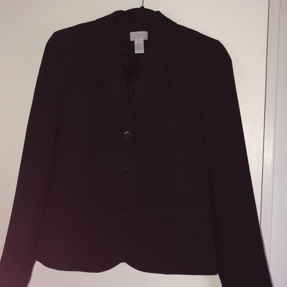Black blazer like new. Wore once! Ann Taylor
